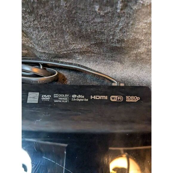 Samsung Blue Ray player with wi fi - Picture 4 of 5